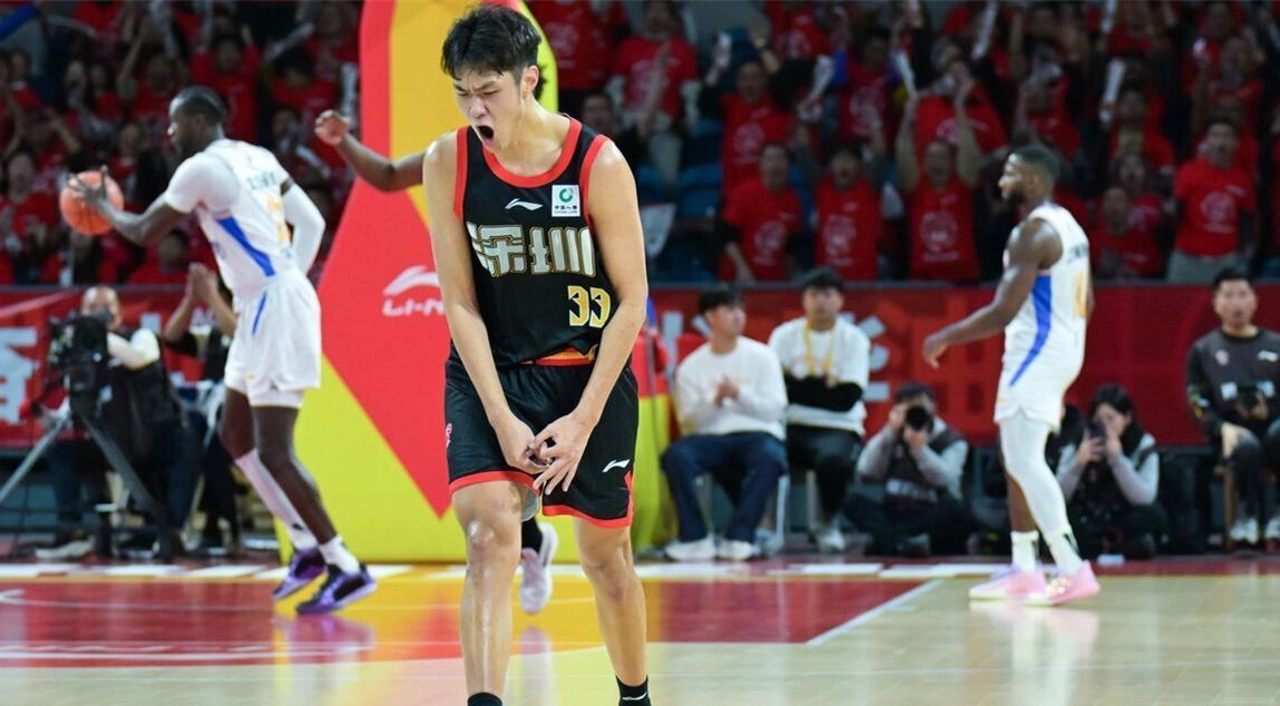 开云体育官网-轰25分力压曾凡博！中国男篮21岁2米05新星崛起：郭士强重用他？