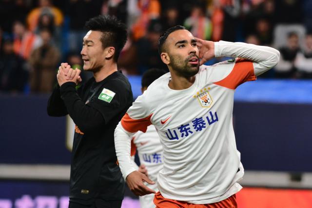 开云体育官网-泰山结束4场不胜 德尔加多替补绝杀该受康熙重用