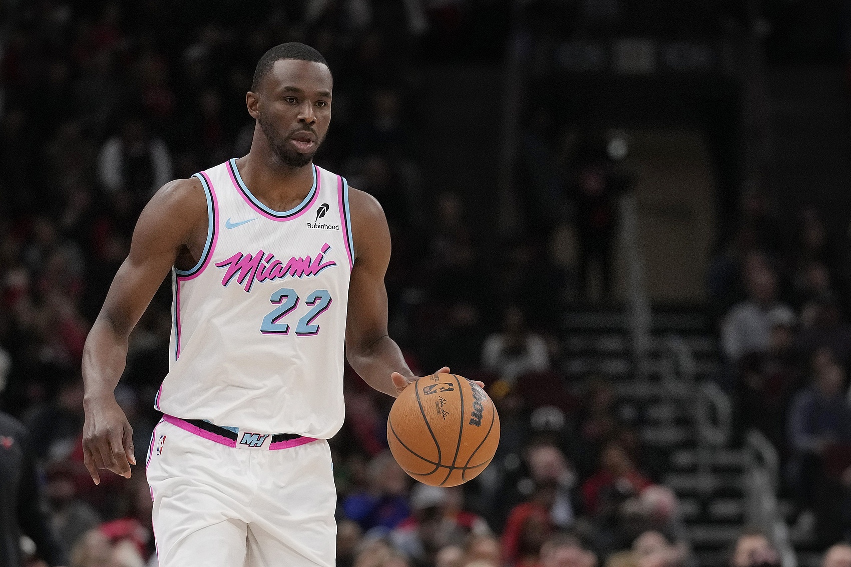 美媒策划三方交易方案:维金斯加盟湖人联手詹眉,八村塁与克内克特转投热火