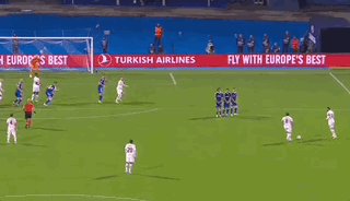 kaiyun-【欧冠】莱昂千里单骑一条龙!AC米兰客场4比0大胜